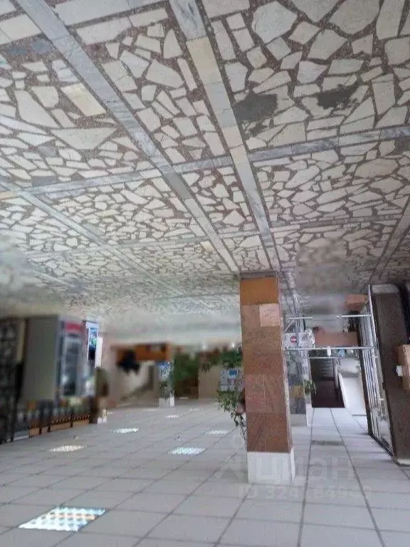 Помещение свободного назначения в Красноярский край, Красноярск просп. ... - Фото 2