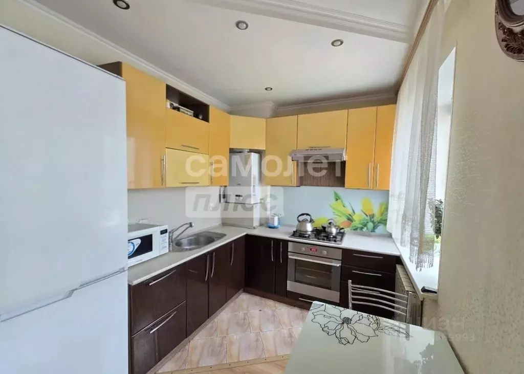2-к кв. Башкортостан, Мелеуз ул. Бурангулова, 2 (62.0 м) - Фото 1
