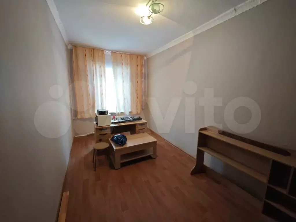 Комната 15,7 м в 3-к., 1/2 эт. - Фото 0