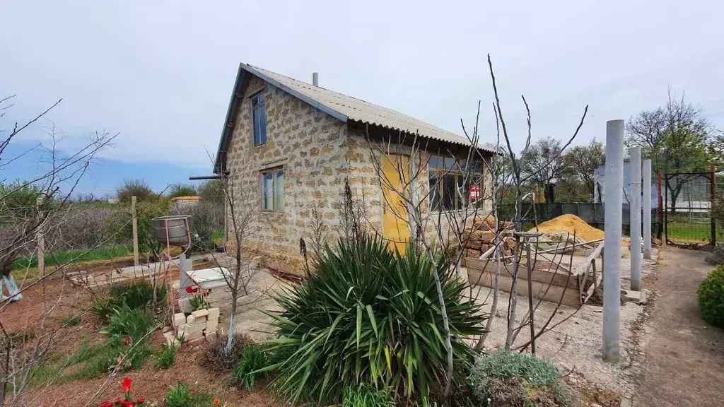 Дом в Крым, Сакский район, Митяевское с/пос, Эскулап СНТ  (27 м) - Фото 1