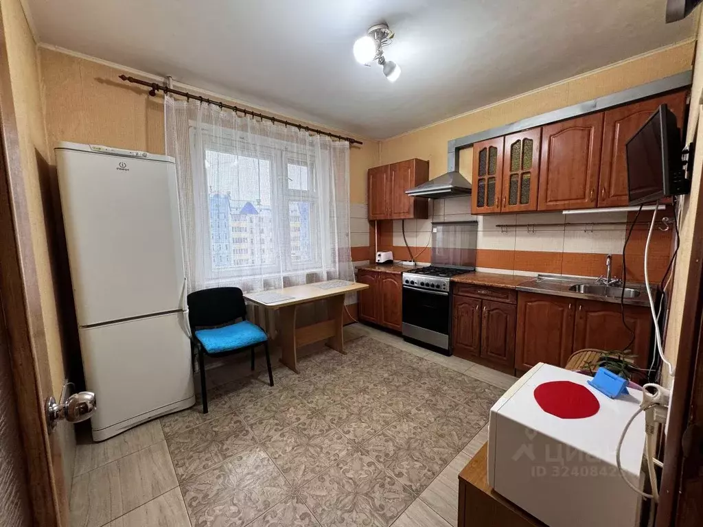 2-к кв. Орловская область, Орел Планерная ул., 50 (61.0 м) - Фото 1