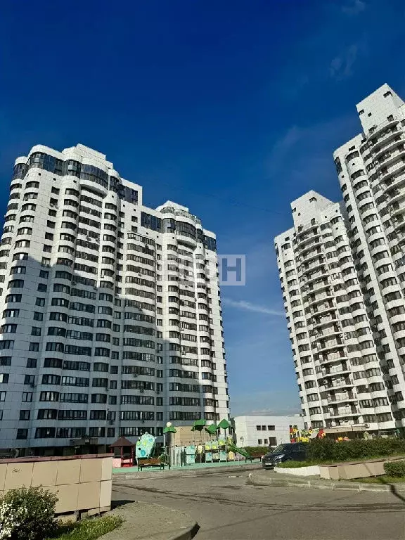 Продается 3-комнатная квартира - Фото 1