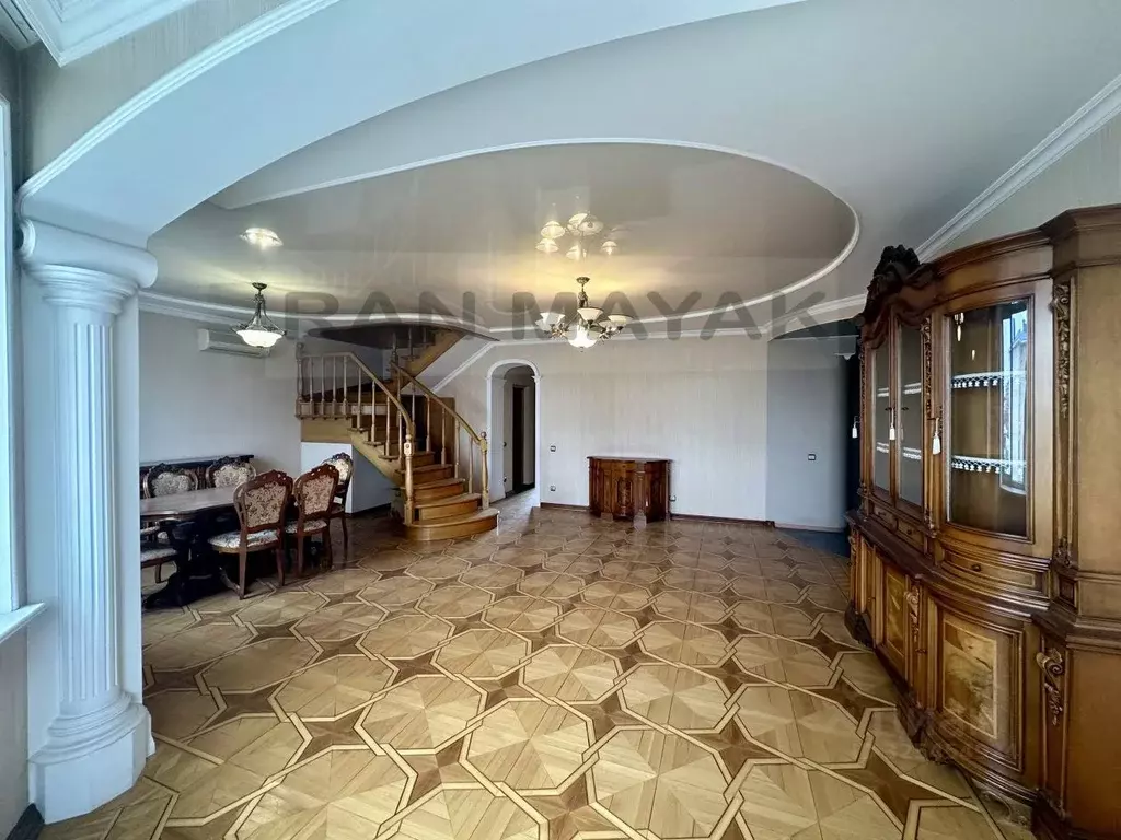 5-к кв. Адыгея, Майкоп ул. 3-го Интернационала, 165 (170.0 м) - Фото 2