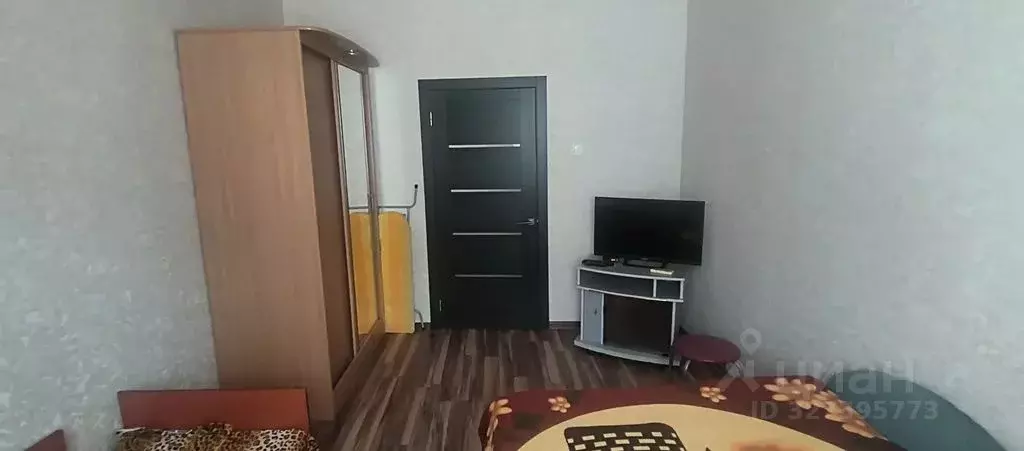 Дом в Крым, Евпатория ул. Интернациональная, 16 (20 м) - Фото 1