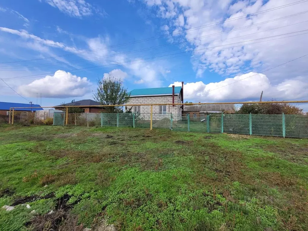 Дом в Краснодарский край, Кореновский район, Платнировское с/пос, ... - Фото 1