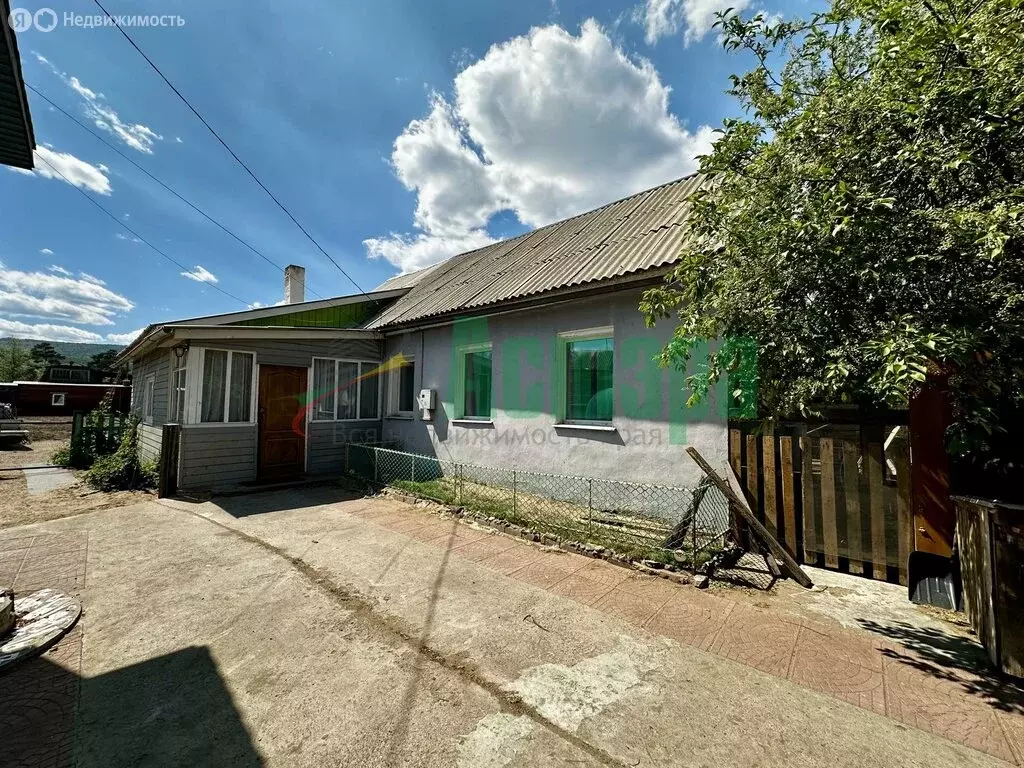 Дом в посёлок городского типа Атамановка, Пристанционная улица, 5 (70 ... - Фото 0