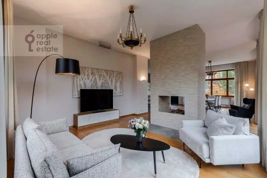 Дом в Москва д. Зименки, Антоновка кп, ул. Вербная (700 м) - Фото 1