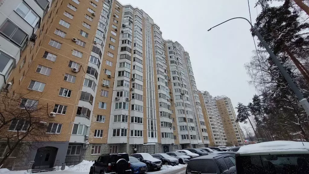 3-к кв. Московская область, Королев ул. Исаева, 9 (84.0 м) - Фото 0