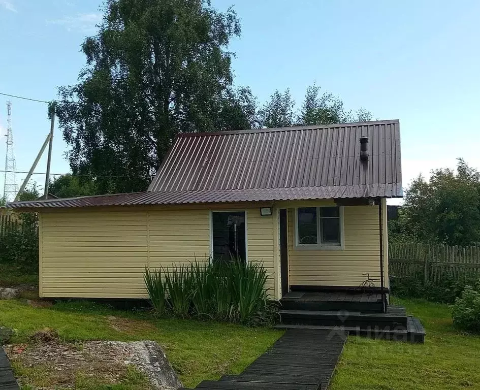 Дом в Карелия, Кемский муниципальный округ, пос. Рабочеостровск ул. ... - Фото 2