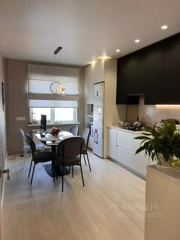 2-к кв. Саха (Якутия), Якутск ул. Лермонтова, 42 (66.6 м) - Фото 0