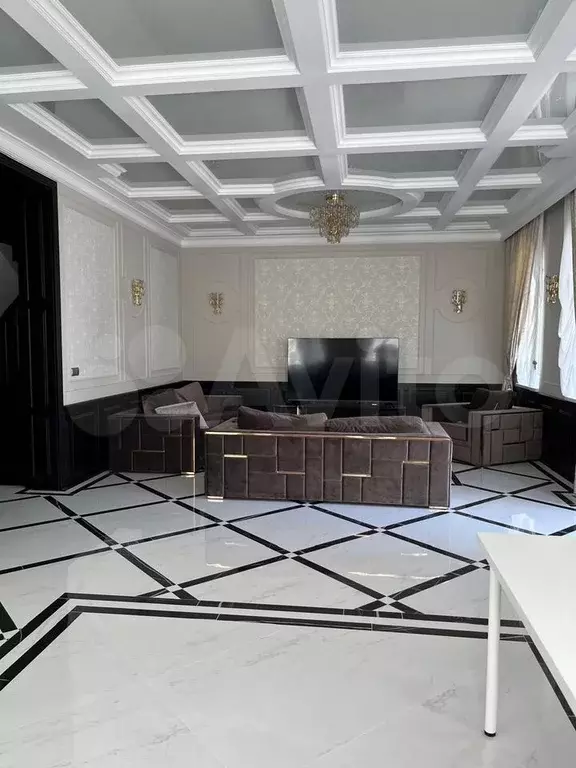 Дом 470 м на участке 8 сот. - Фото 0