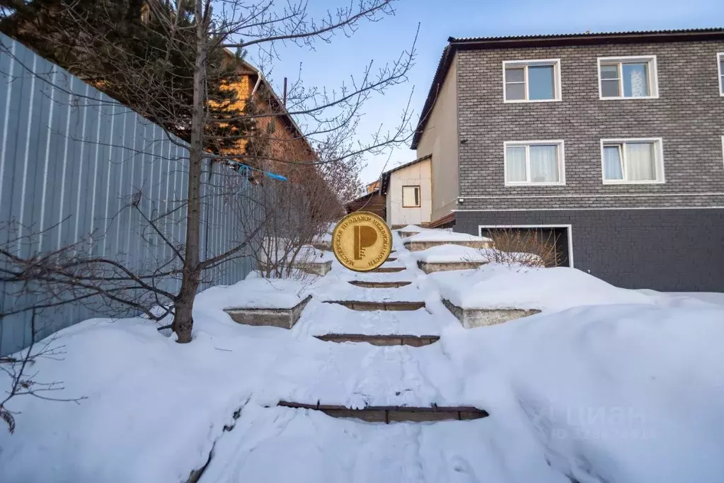 Дом в Красноярский край, Красноярск Окаемная ул., 65 (200 м) - Фото 2