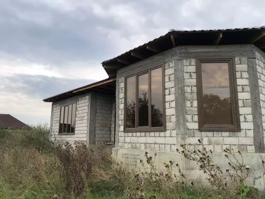 Дом в Чеченская республика, Грозный ул. Еловая, 2 (200 м) - Фото 0