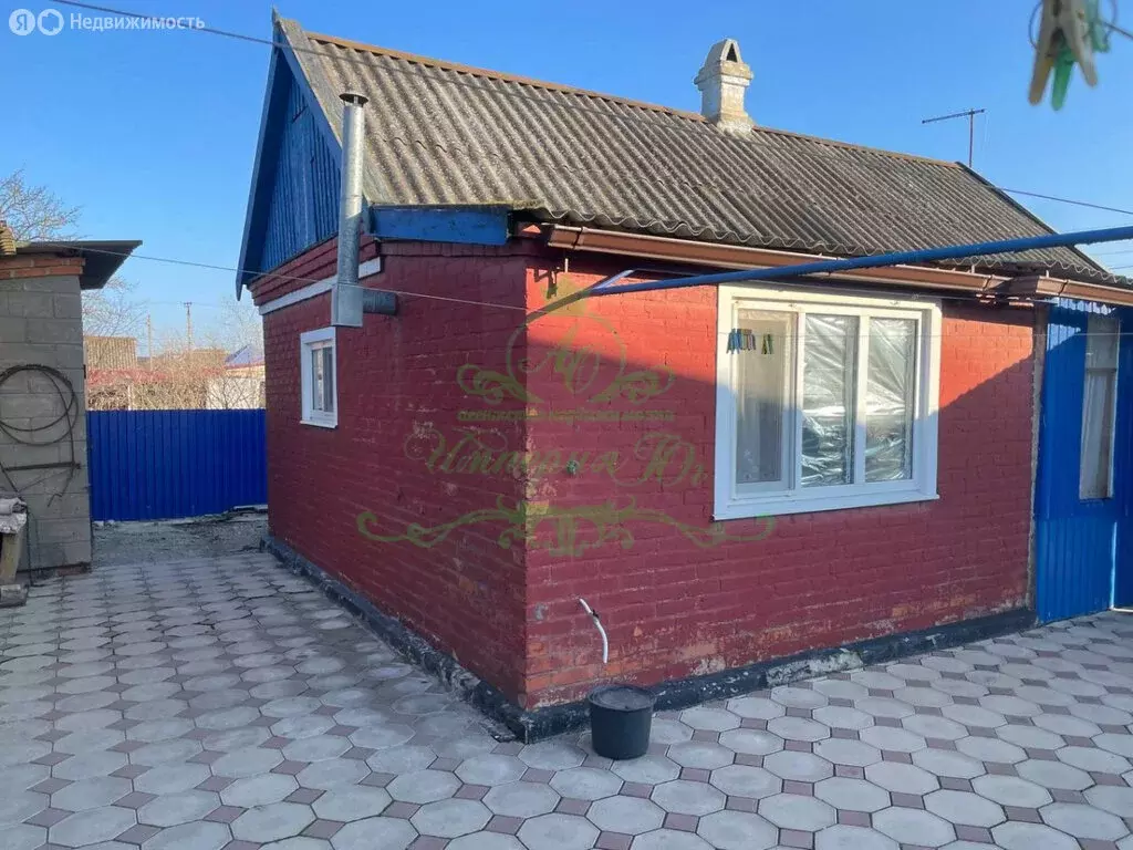 Дом в станица Калининская, улица Скляра (100 м) - Фото 1