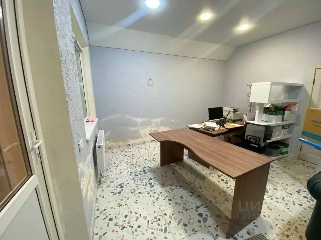 Помещение свободного назначения в Краснодарский край, Краснодар ул. ... - Фото 1