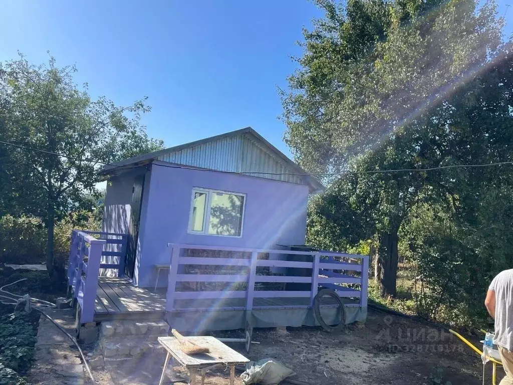 Дом в Саратовская область, Энгельсский район, Красноярское ... - Фото 2