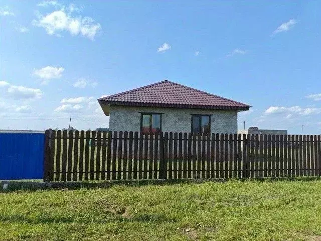 Дом в Башкортостан, Гафурийский район, с. Зилим-Караново ул. Лесная ... - Фото 1