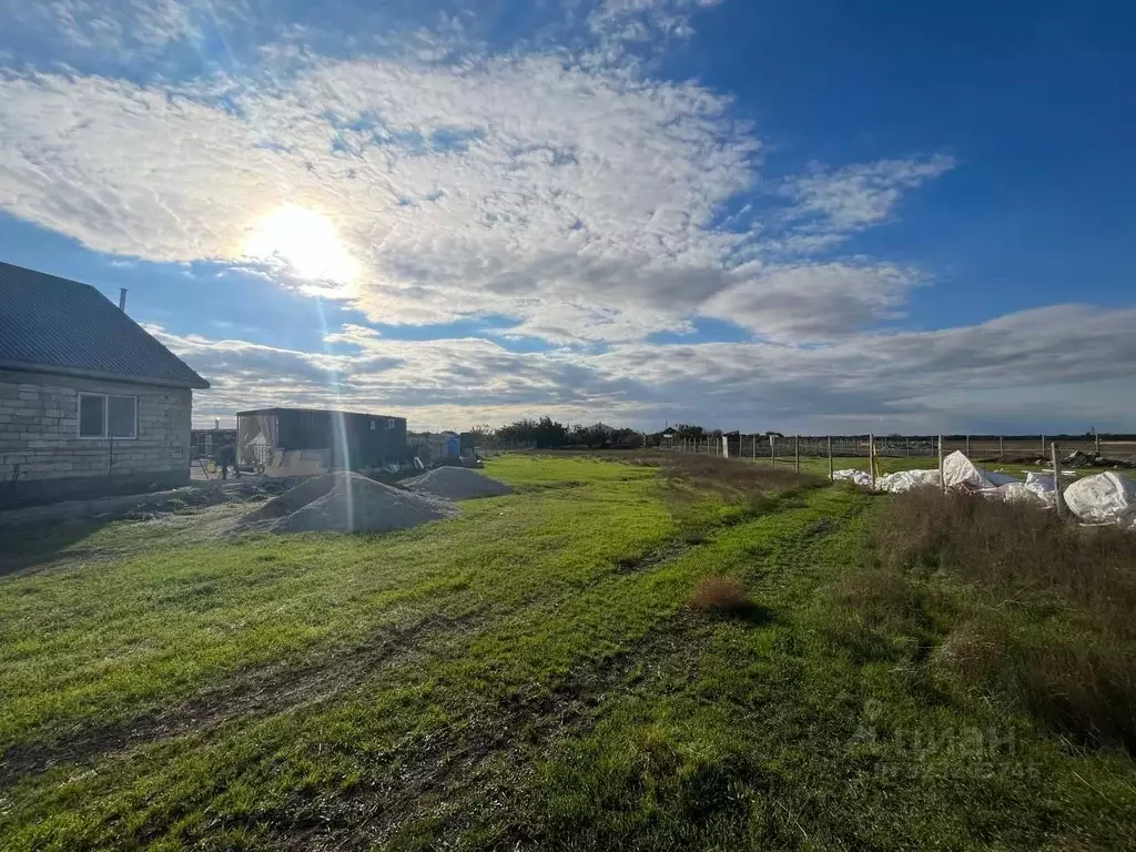 Участок в Крым, Кировский район, с. Владиславовка ул. Полевая (15.0 ... - Фото 1