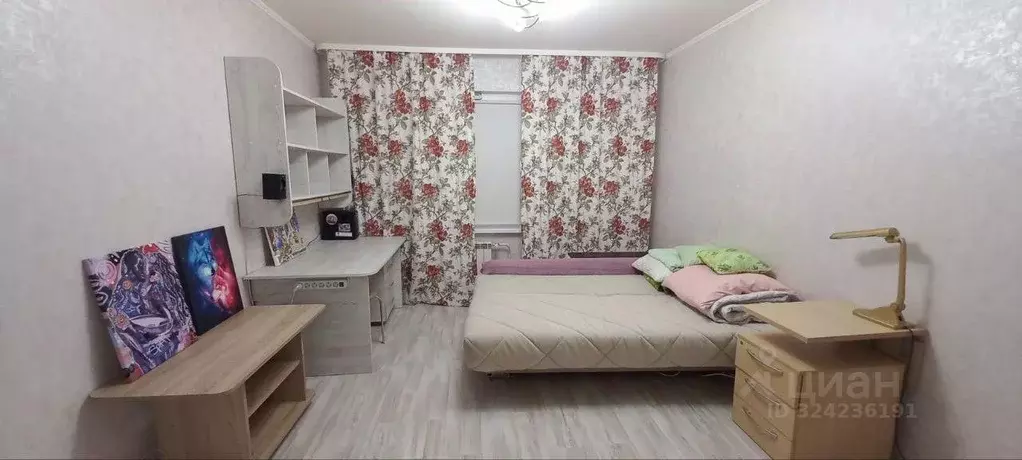 1-к кв. Калининградская область, Калининград Осенняя ул., 5 (41.0 м) - Фото 1