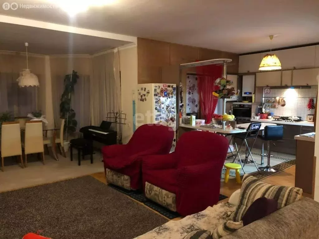 3-комнатная квартира: Светлогорск, улица Горького, 2 (140 м) - Фото 1