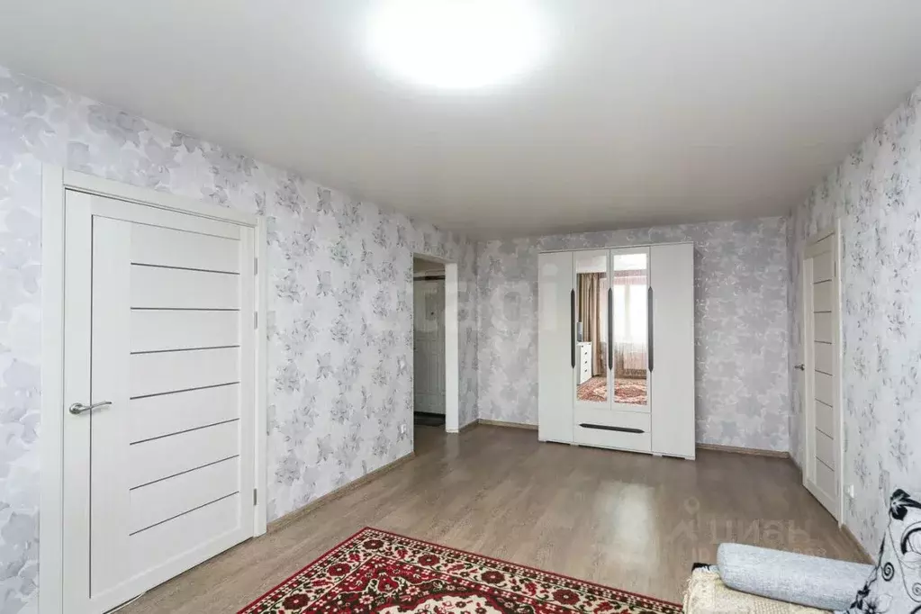 2-к кв. Тюменская область, Тюмень ул. Федюнинского, 56 (58.8 м) - Фото 1