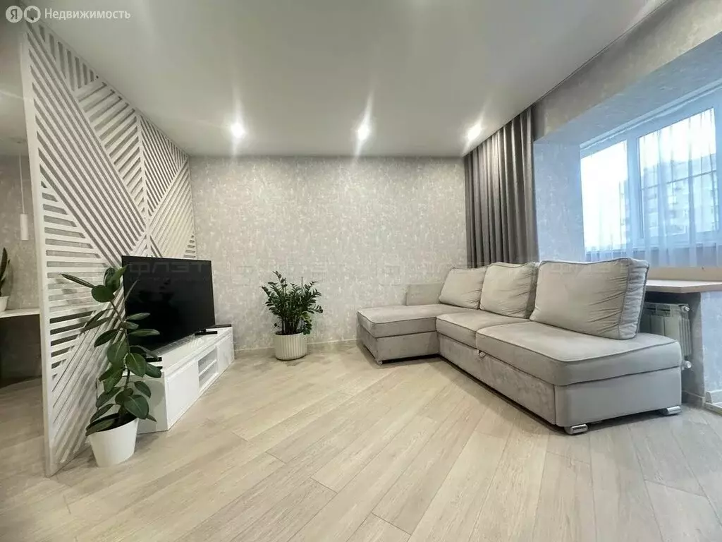 4-комнатная квартира: Казань, улица Карбышева, 58А (95 м) - Фото 0