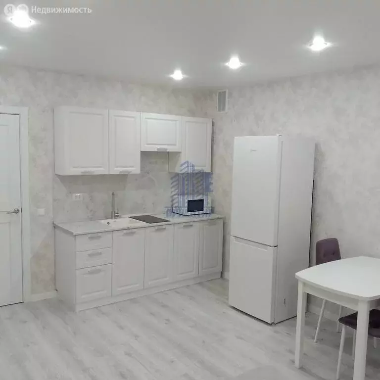 Квартира-студия: Чебоксары, улица А.В. Асламаса, 5 (30 м) - Фото 1