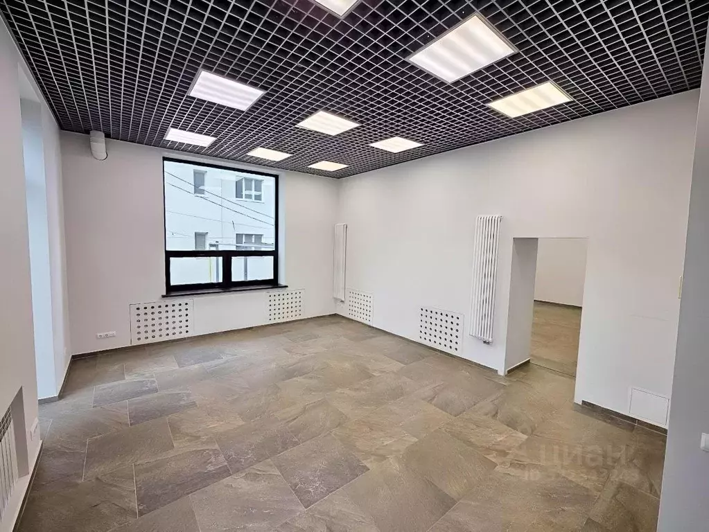 Офис в Саратовская область, Саратов ул. Имени Н.Г. Чернышевского, ... - Фото 1