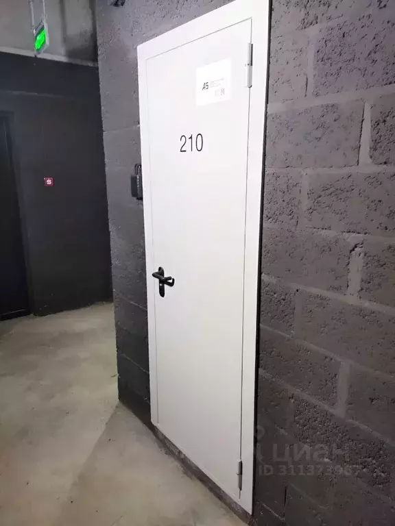 Гараж в Тюменская область, Тюмень Европейский квартал жилой комплекс, ... - Фото 2