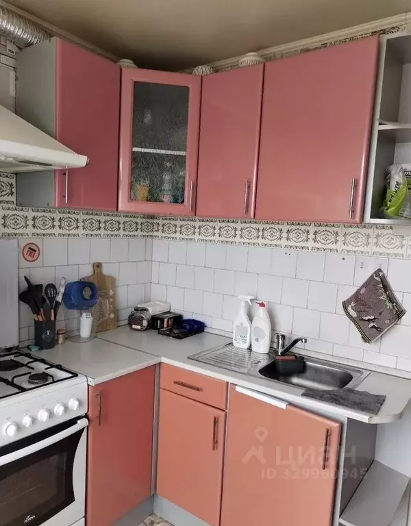 1-к кв. Ленинградская область, Луга просп. Урицкого, 58 (30.0 м) - Фото 1