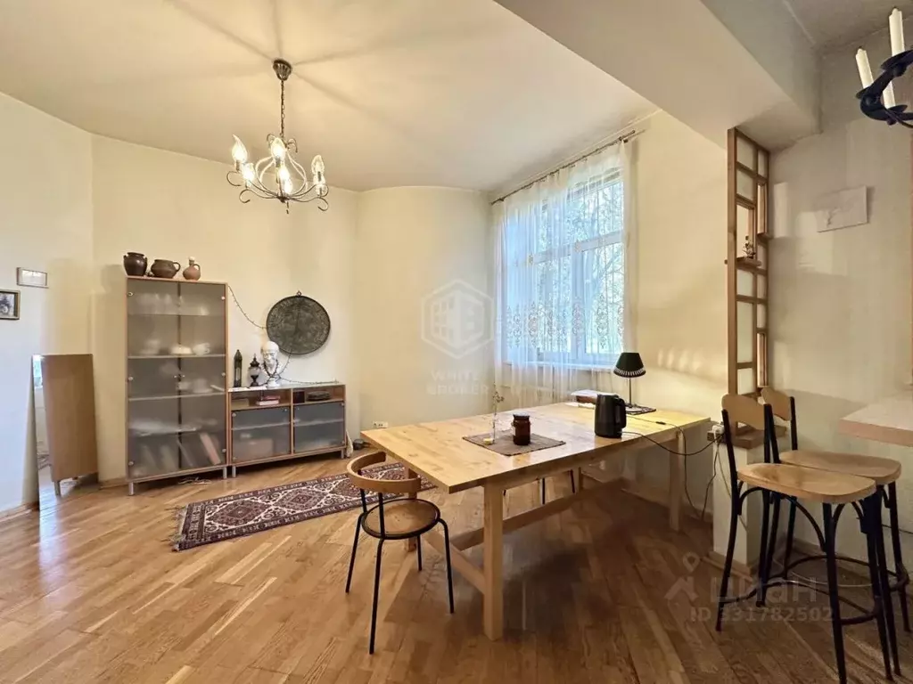 4-к кв. Москва Профсоюзная ул., 17К2 (97.0 м) - Фото 1