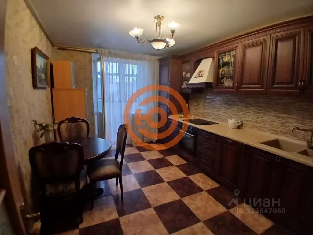 2-к кв. Тюменская область, Тюмень ул. Малыгина, 8 (73.5 м) - Фото 1