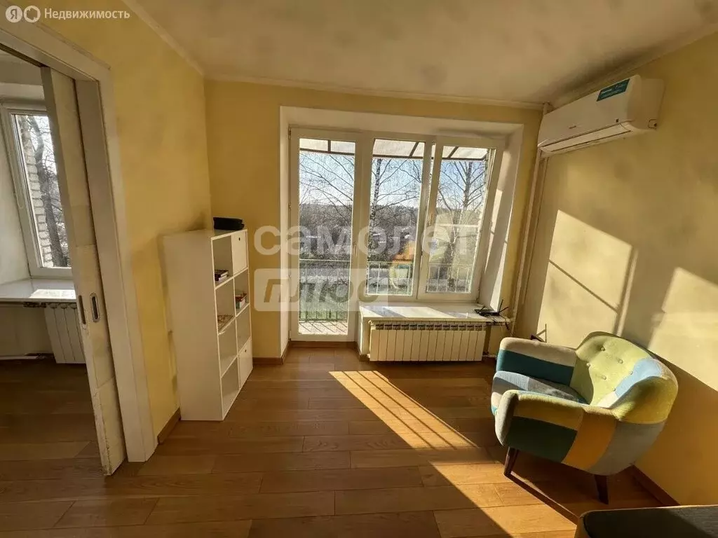 3-комнатная квартира: посёлок Истра, 16 (55.4 м) - Фото 1