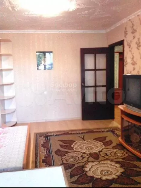 2-к. квартира, 60м, 1/5эт. - Фото 1