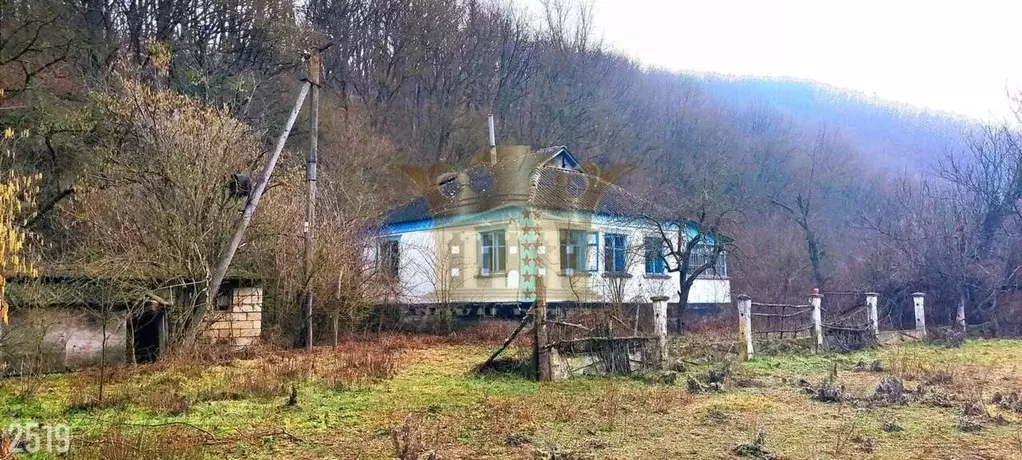Дом в Крым, Белогорский район, Богатовское с/пос, с. Красная Слобода ... - Фото 0