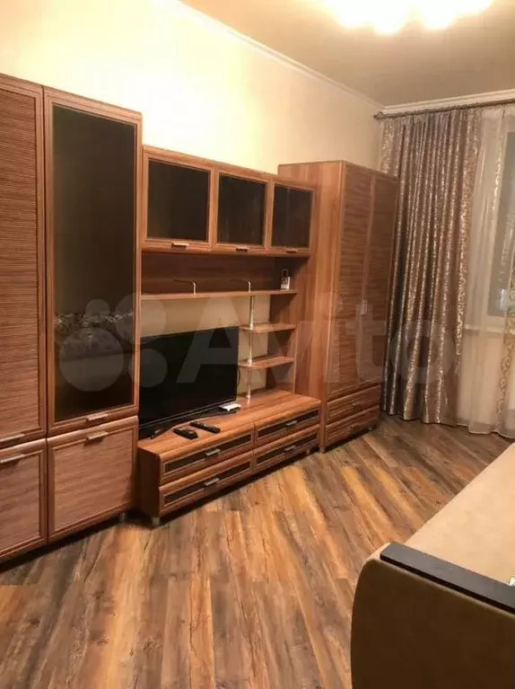 1-к. квартира, 42 м, 3/9 эт. - Фото 1