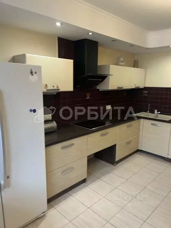 3-к кв. Тюменская область, Тюмень ул. Николая Семенова, 31к2 (90.3 м) - Фото 2
