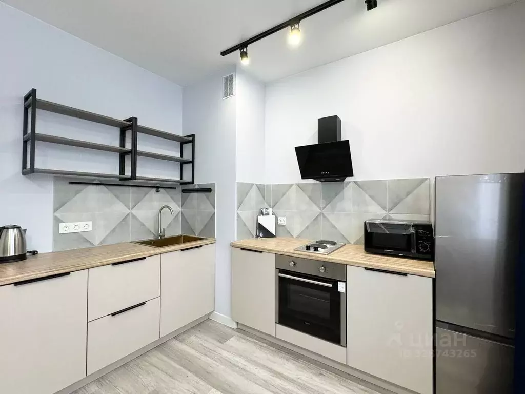 2-к кв. Санкт-Петербург ул. Парфеновская, 17 (56.0 м) - Фото 1