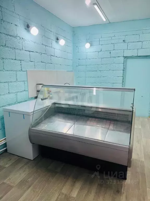 Торговая площадь в Северная Осетия, Владикавказ ул. Галковского, 220 ... - Фото 0