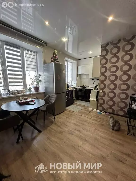 2-комнатная квартира: Бор, Интернациональная улица, 60 (37.9 м) - Фото 1