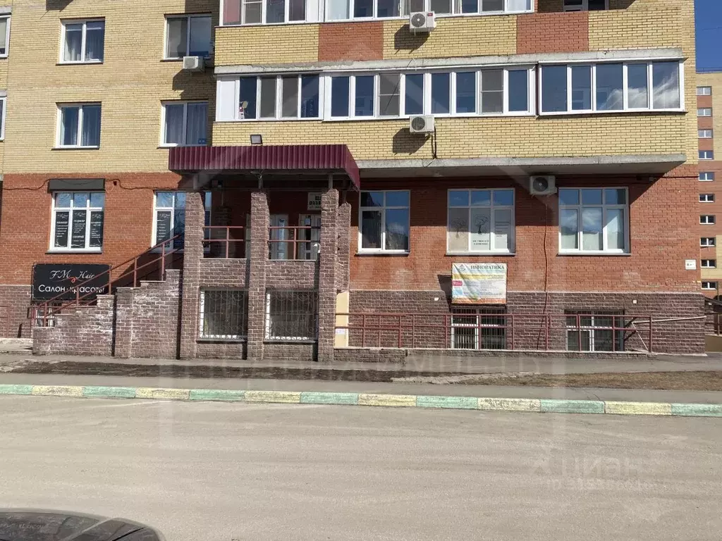 Помещение свободного назначения в Омская область, Омск Звездная ул., ... - Фото 1