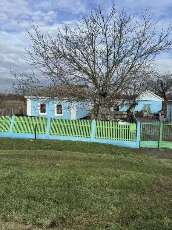 Дом в Крым, Кировский район, Яркополенское с/пос, с. Ореховка ул. ... - Фото 2