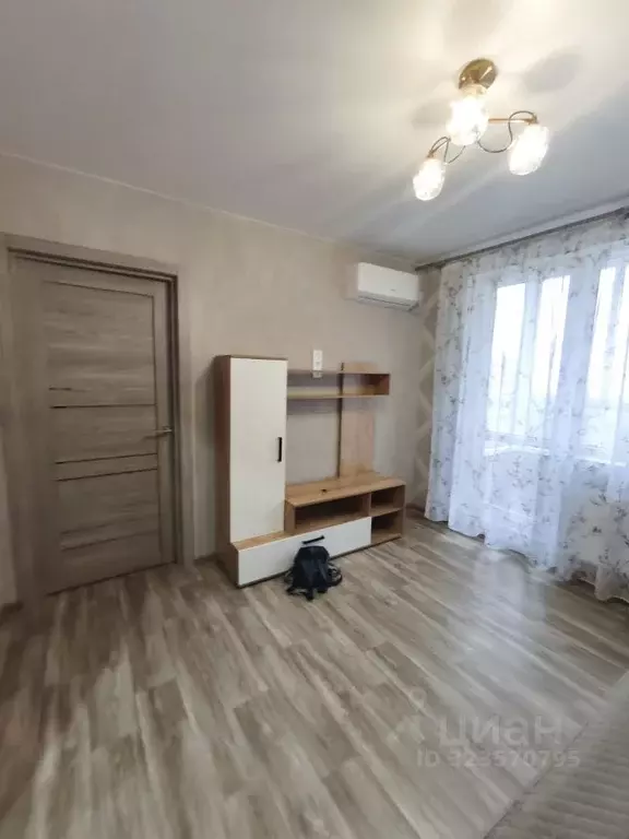 2-к кв. Волгоградская область, Волгоград ул. Расула Гамзатова, 21 ... - Фото 2