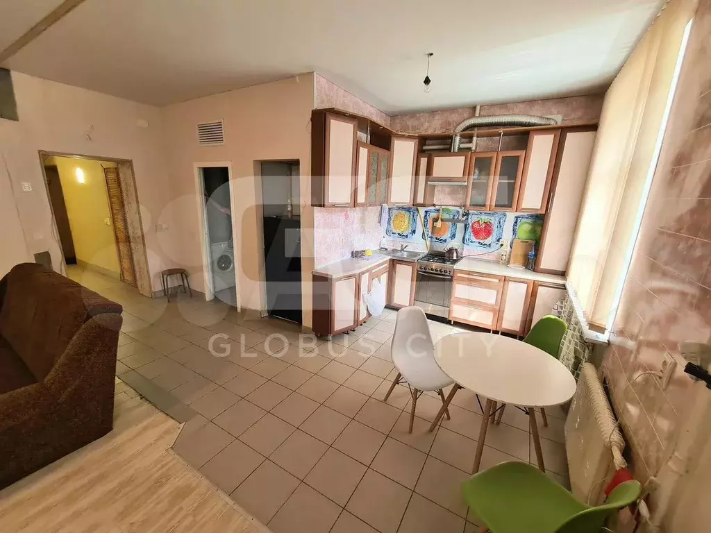 2-к. квартира, 66 м, 1/3 эт. - Фото 1