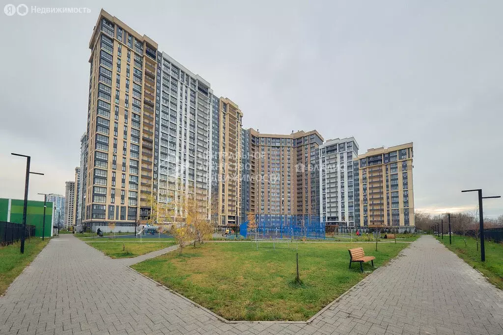 3-комнатная квартира: Рязань, улица Земнухова, 3 (85 м) - Фото 1