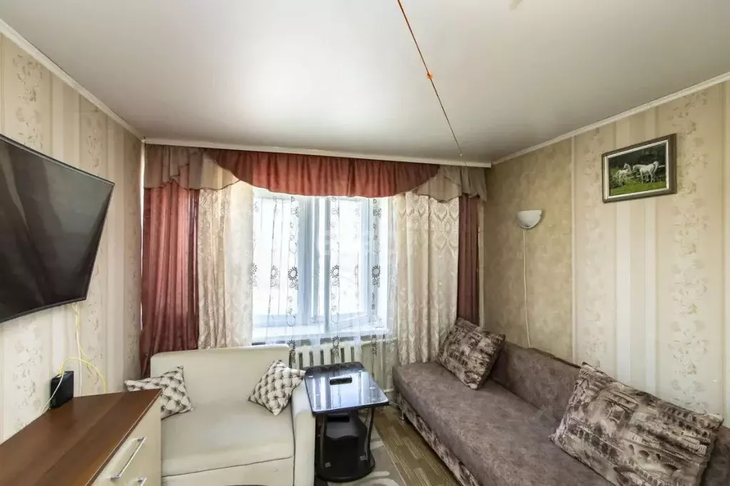 Комната Тюменская область, Тюмень проезд Геологоразведчиков, 55 (23.6 ... - Фото 1