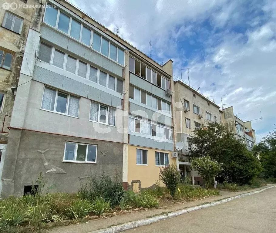 2-комнатная квартира: село Штормовое, улица Ленина, 5 (51.3 м) - Фото 0