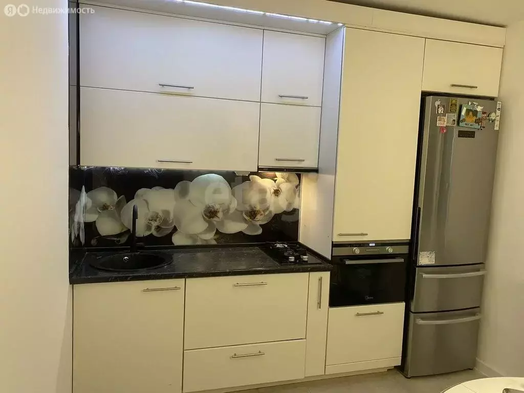 3-комнатная квартира: Новый Уренгой, район Северная Жилая Часть, ... - Фото 2