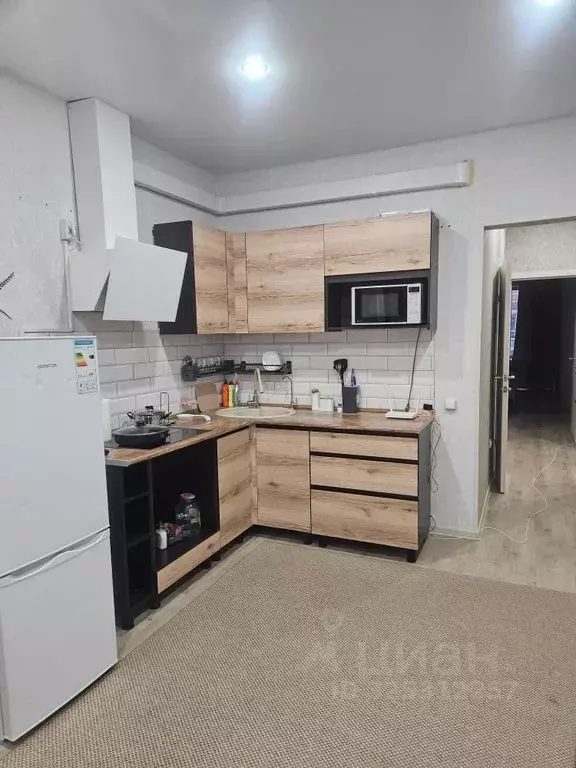 1-к кв. Хакасия, Абакан Трудовая ул., 84 (50.0 м) - Фото 2