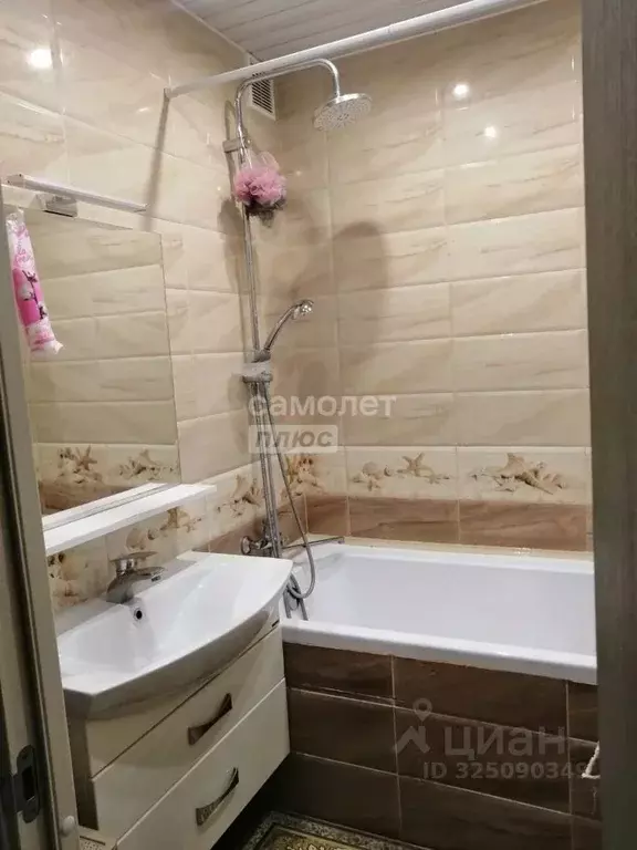 3-к кв. Курская область, Курск ул. Домостроителей, 8 (76.9 м) - Фото 1